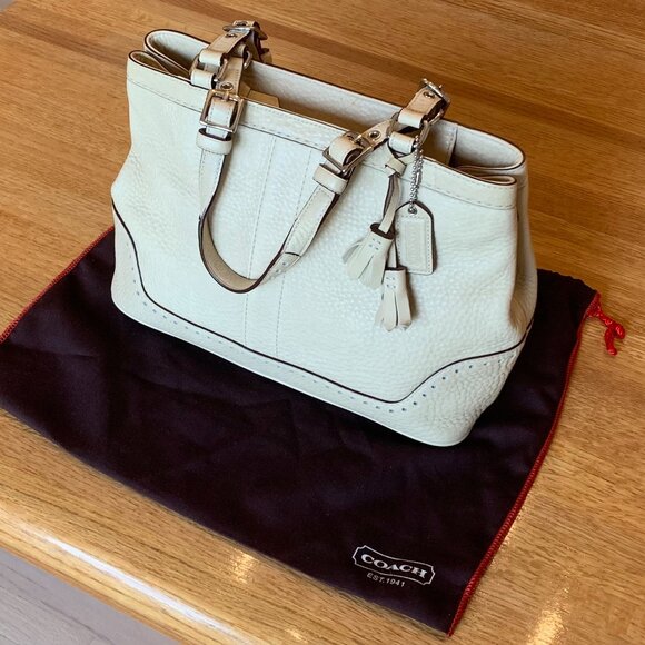 Coach Handbags - Vintage Coach Hampton Bag #5055